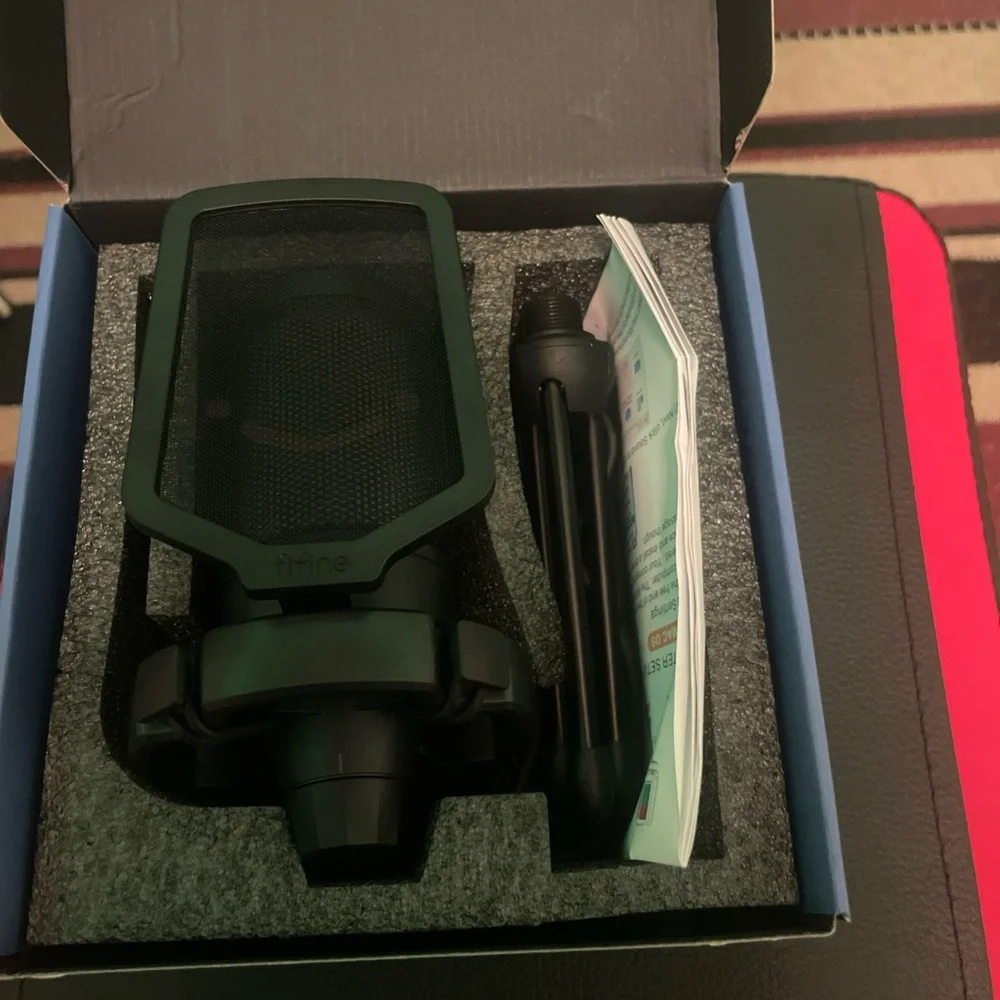 (CASHAPP OR CASH ONLY) The Fifine AMPLIGAME A6V microphone